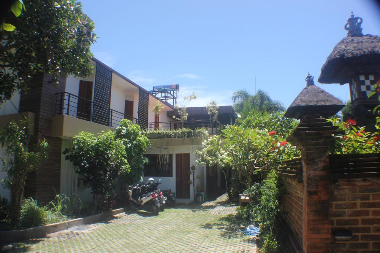 Indah Bali Guesthouse Canggu Exterior foto